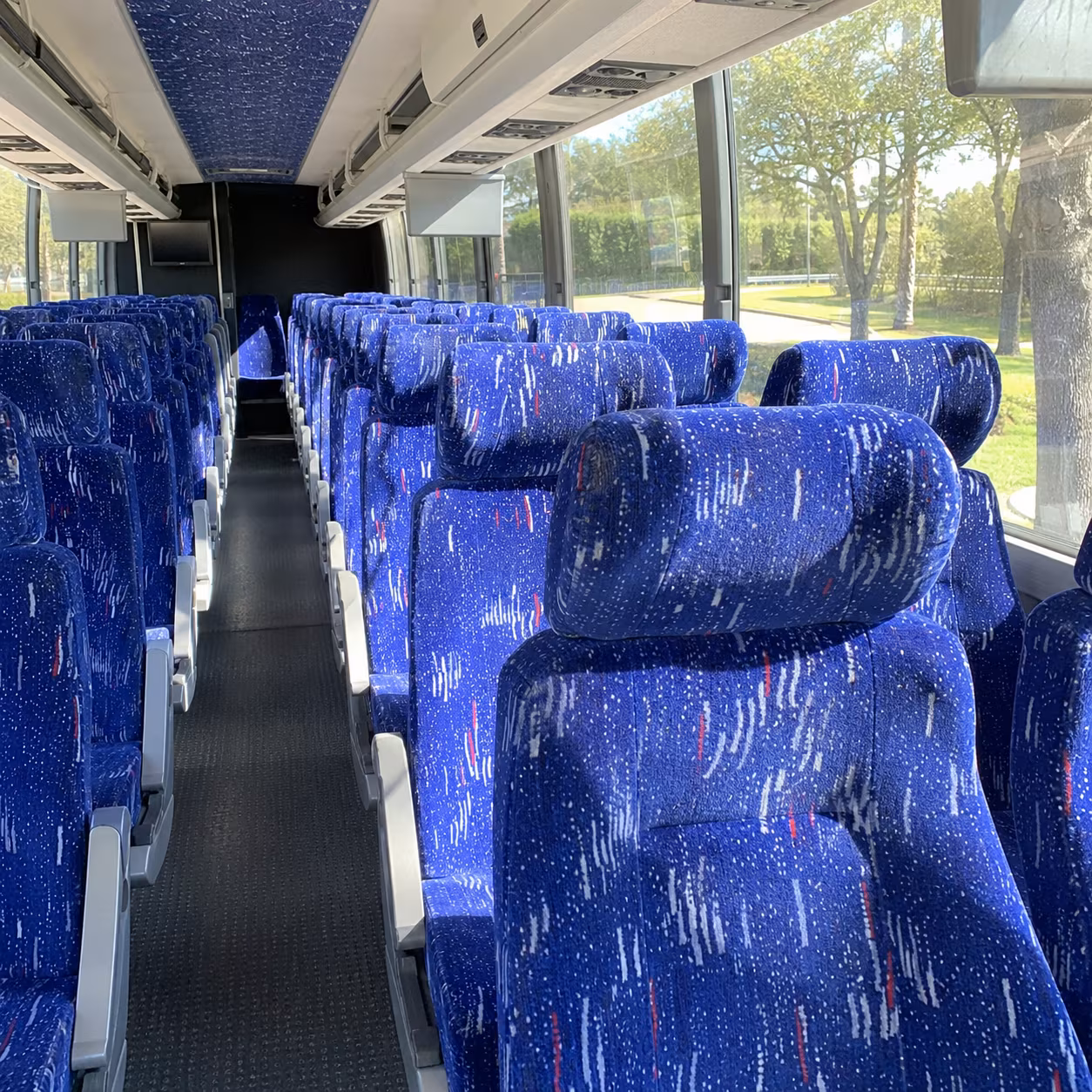 syracuse bus rental service area